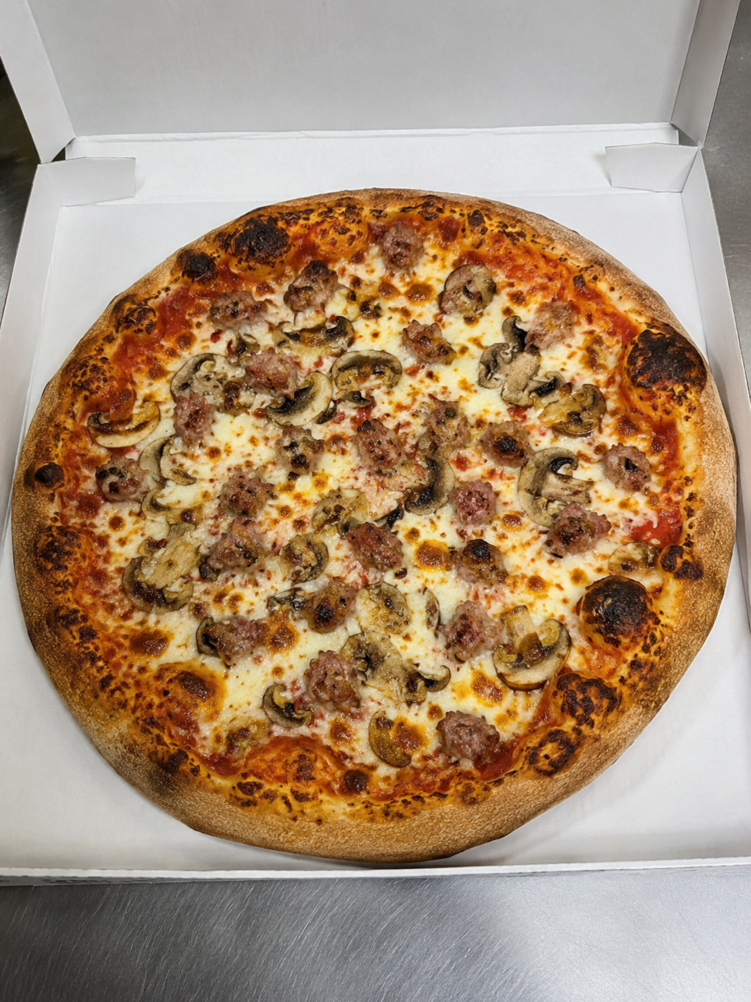 Funghi e salsiccia
